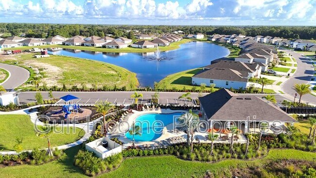 Photo - 411 157th Ct E House