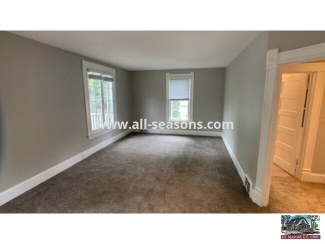 Foto del edificio - Charming Updated 2 Bedroom Unit on the Old North End!