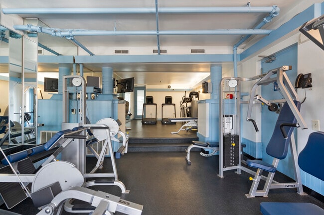 Photo - 3 N Christopher Columbus Blvd House