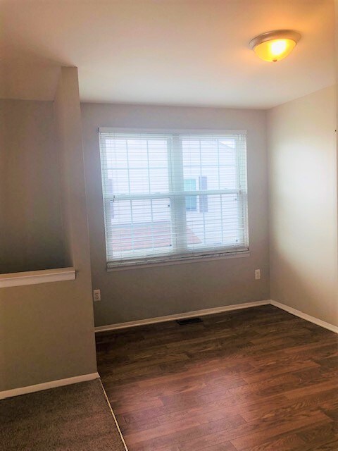 Foto del edificio - 15834 N Franklin Dr