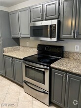 Building Photo - 5055 W Hacienda Ave