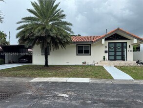 Building Photo - 720 Wren Ave