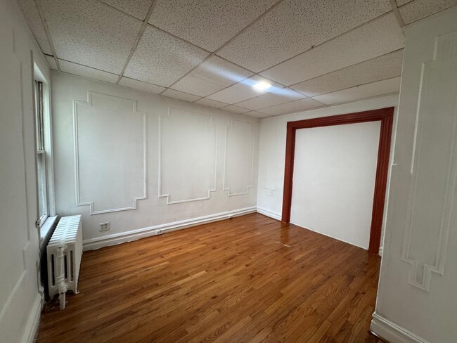 Building Photo - 64 Corbin Ave