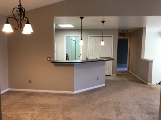 Foto del edificio - 51761 Adler Park Dr W