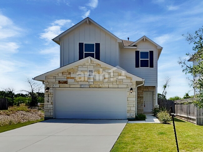 Building Photo - 2738 Lillybrook Ln