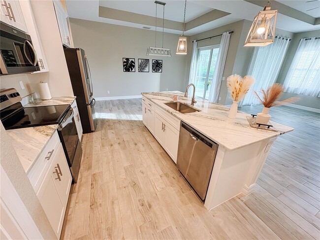 Foto del edificio - 14377 Overlook Ave