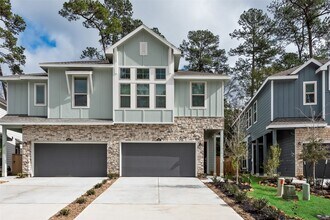 Building Photo - 653 Royal Arch Dr
