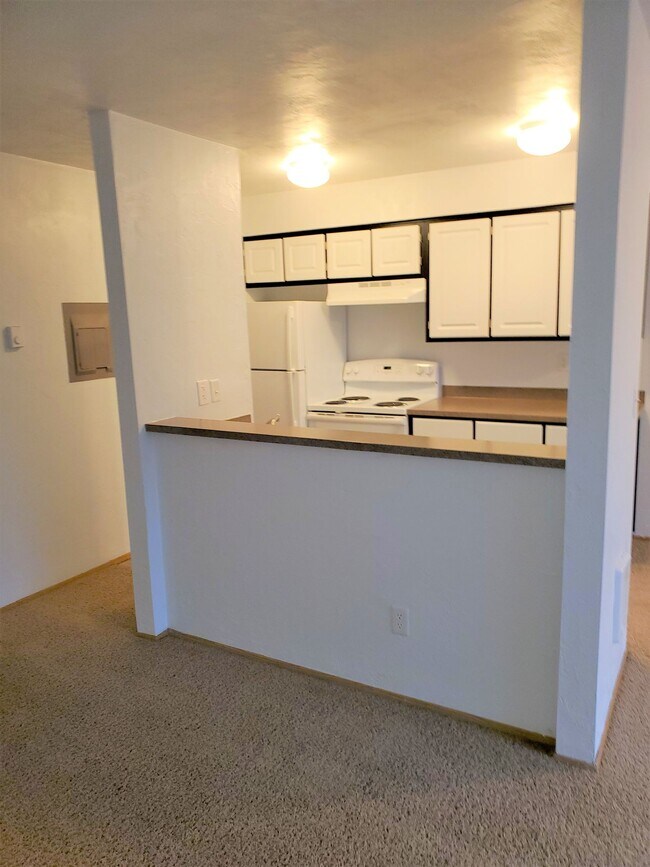 Foto del edificio - One Bedroom, One Bath - Special $1275.00 and Second Month Free!