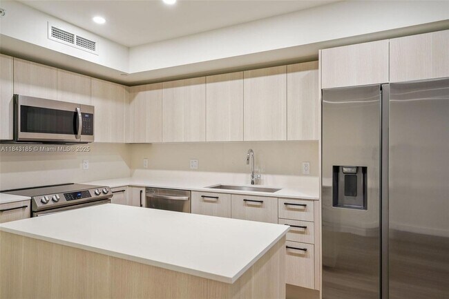 Foto del edificio - 1500 Bay Rd