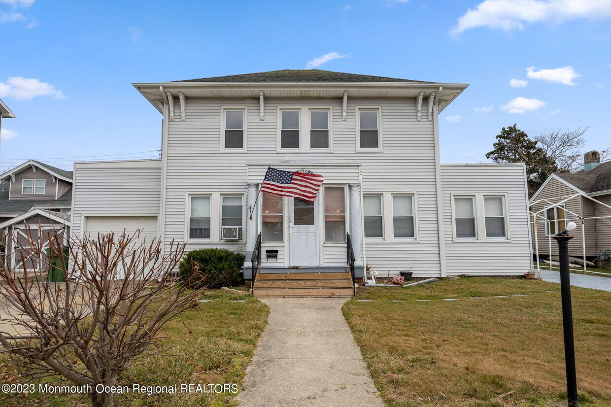 Foto principal - 208 Florence Ave