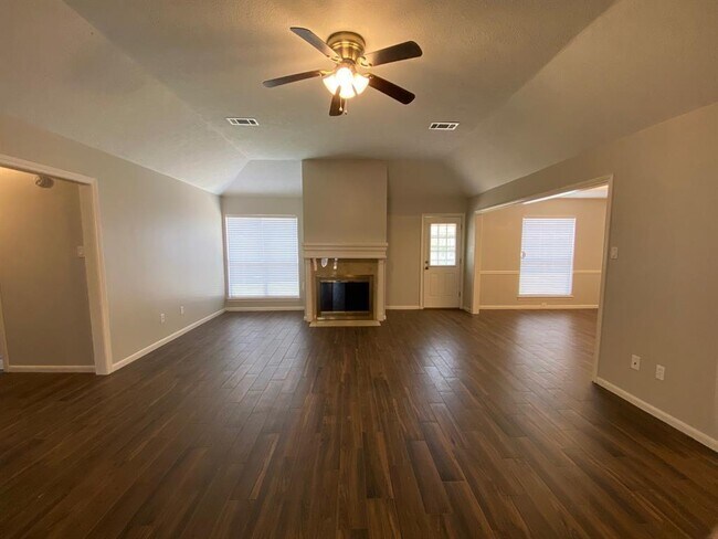 Building Photo - 12527 Millscott Dr