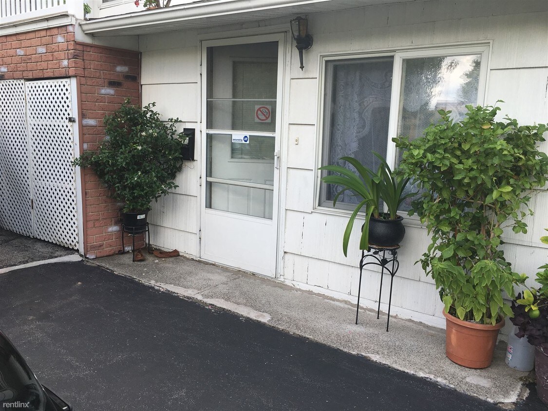 Foto principal - 5829 Thompson Rd
