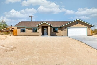 Building Photo - 21471 Reed Pl
