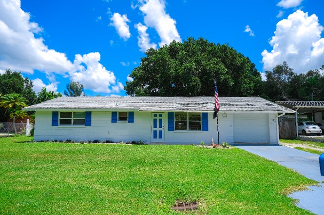 Foto principal - 408 Pinewood Ave
