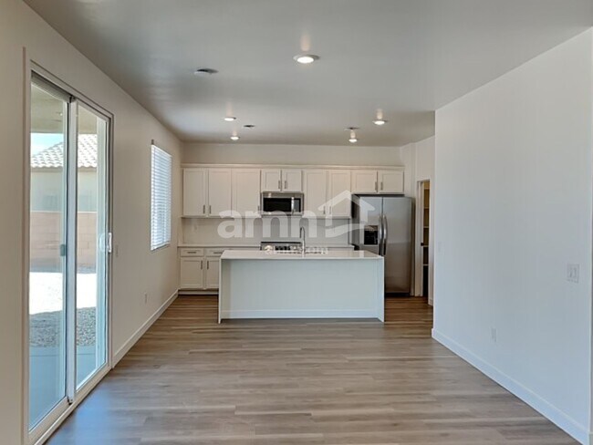 Foto del edificio - 12230 Thunder Creek Pky