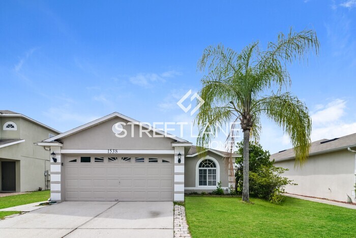 Primary Photo - Beautiful 3 Bedroom Home with Large Backyard!