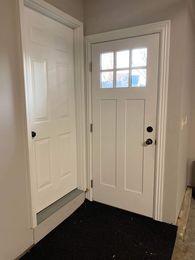 Entrance - 10008 Covington Rd