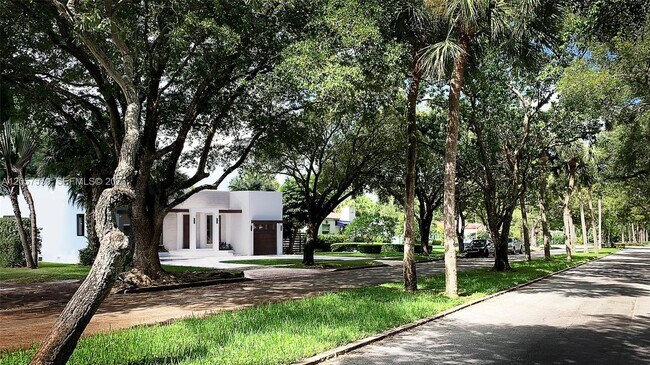 Foto del edificio - 54 NW 96th St