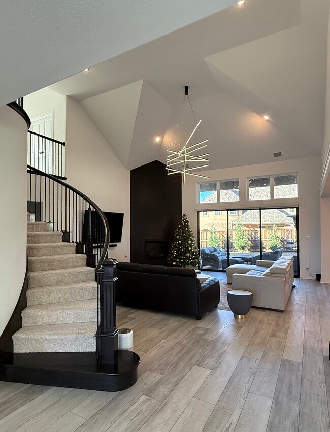 Foto del edificio - 2832 Fountain Park Dr