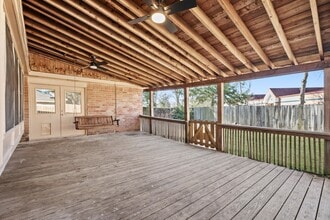 Building Photo - 16426 Forest Bend Ave