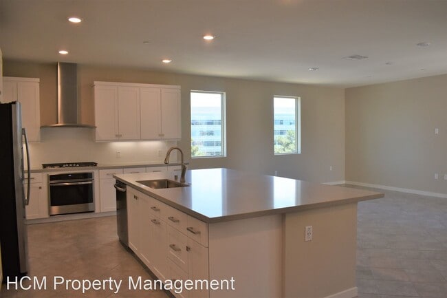 Building Photo - 2 br, 2 bath House - 210 Tribeca