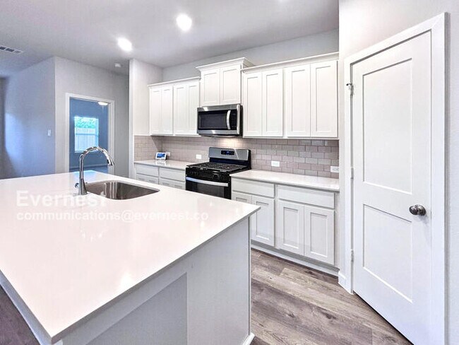 Foto del edificio - 32506 Timber Point Dr