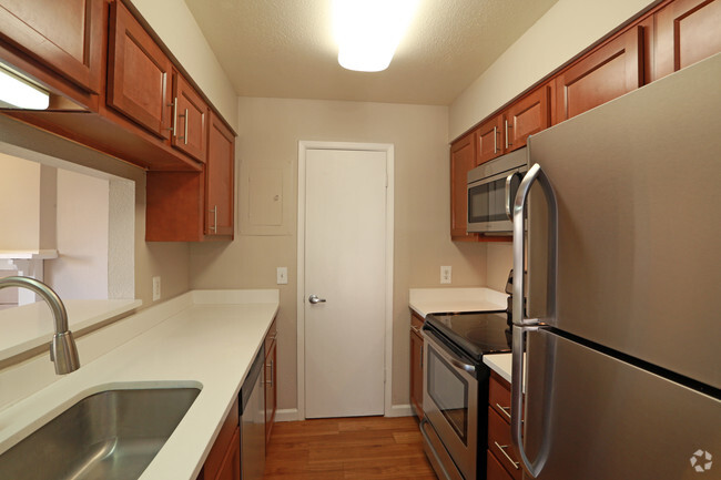 2BR, 2.5BA - B4 - Henley and Remy Apartments