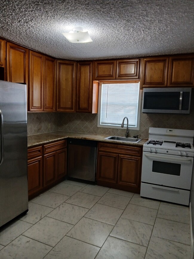 Foto del edificio - 5617 Eskridge St