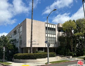 Building Photo - 1440 Reeves St