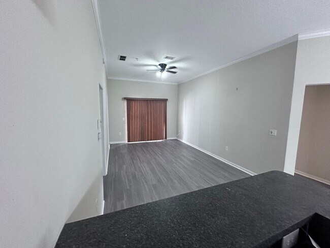 Foto del edificio - Enjoy First-Floor Living in a Peaceful Gated Jacksonville Community