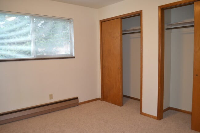 Bedroom - 520 NE 112th St