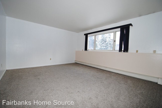 Building Photo - 210 Haines Ave