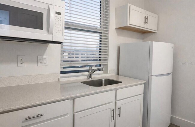 Building Photo - 13025 Michael Callin Aly