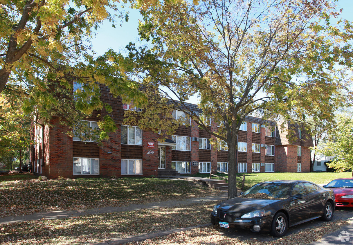 Foto principal - 3520 12th Ave S