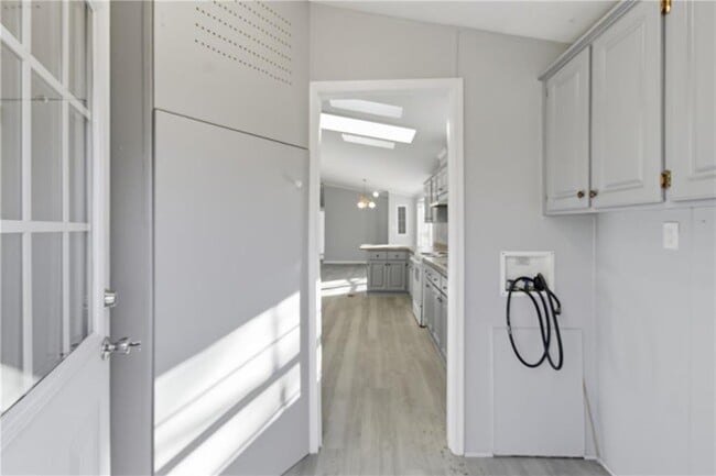 Building Photo - 5320 Long Branch Rd