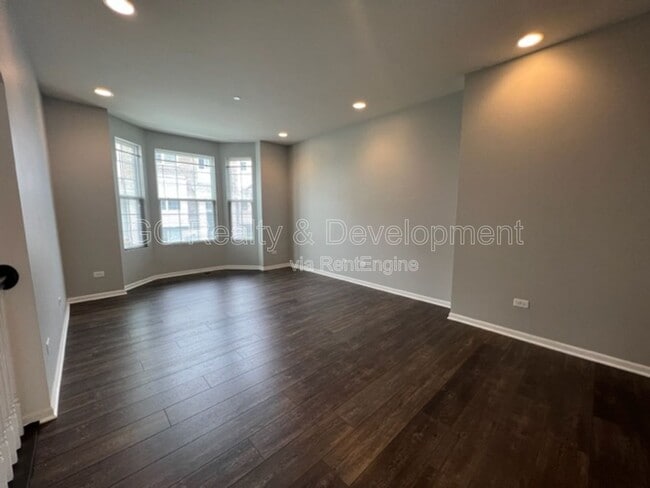 Building Photo - 4435 Monroe Ct
