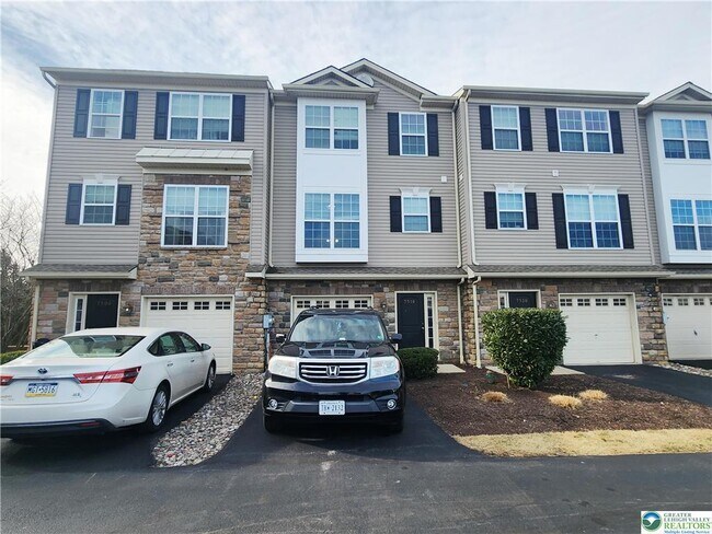 Foto del edificio - 7510 Pioneer Dr