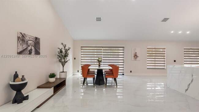 Foto del edificio - 7350 NW 54th St