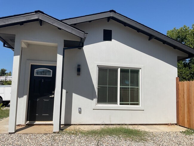 Building Photo - New Build 2 bedroom 2bath