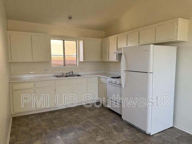 Building Photo - 364 Rio Grande Ct