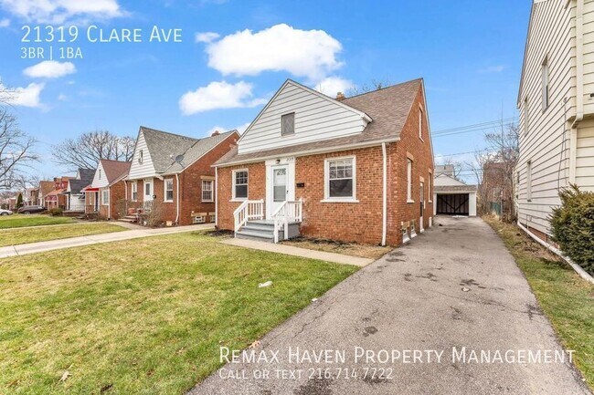 Building Photo - 21319 Clare Ave, Maple Heights - Recently ...
