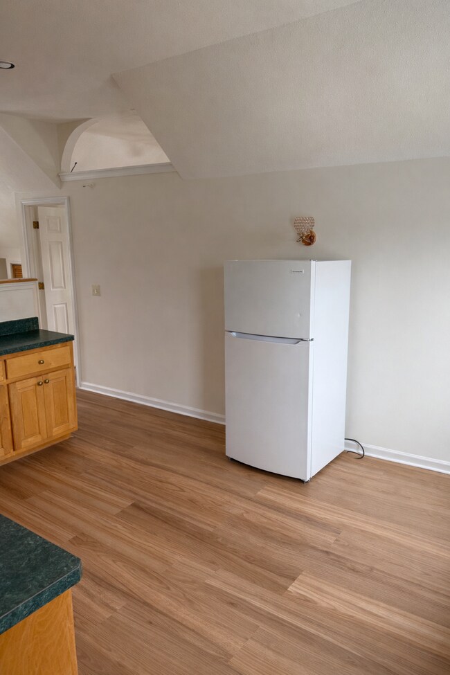 Foto del edificio - 25 Lawndale Ave