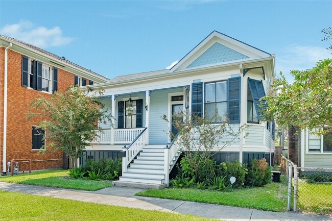 Building Photo - 1407 Winnie St