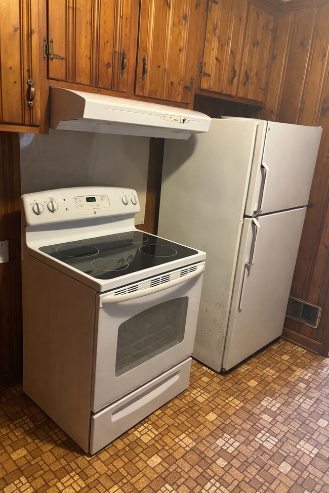 Building Photo - 814 Pierce Ave