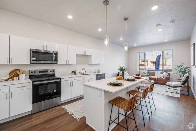 1 habitación, 1 baño - 700 pies cuadrados - Comedor/Sala de estar - Morrelli Apartments