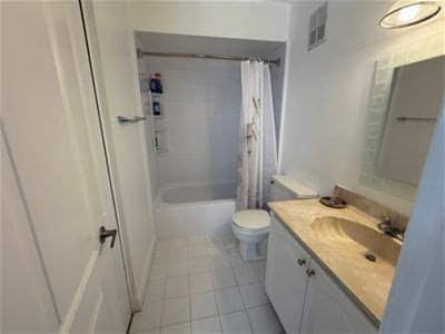Building Photo - Beautifully maintained 2-bedroom, 2-bathroom