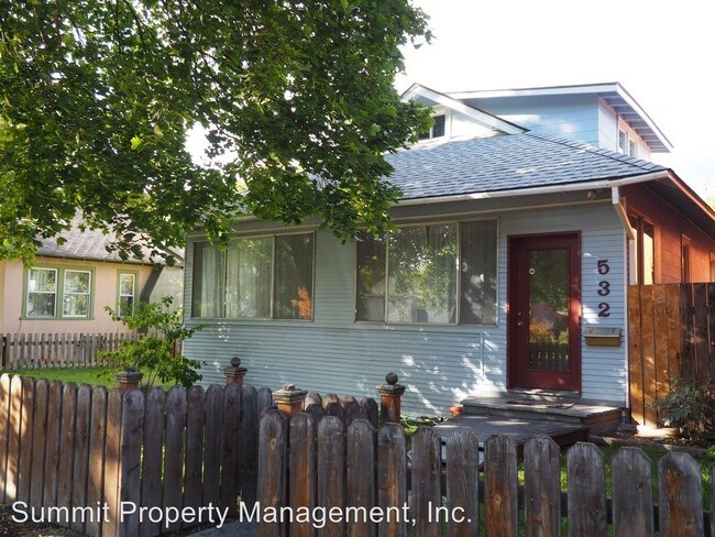 Building Photo - 3 br, 1 bath House - 532 S. 6th Street W.