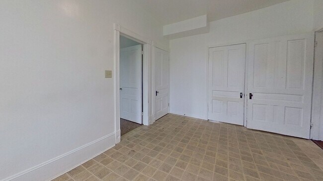 Foto del edificio - 2801 Bridgeview Rd