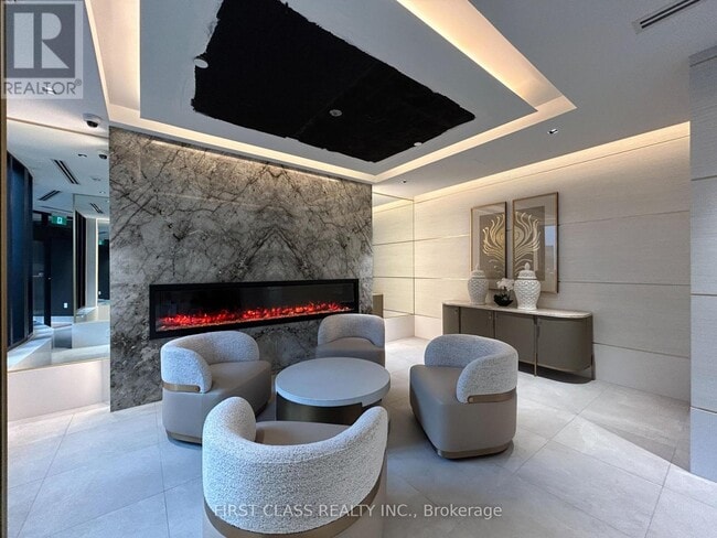 Photo du bâtiment - 5858 Yonge St