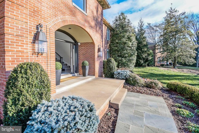 Building Photo - 6514 W Langley Ln
